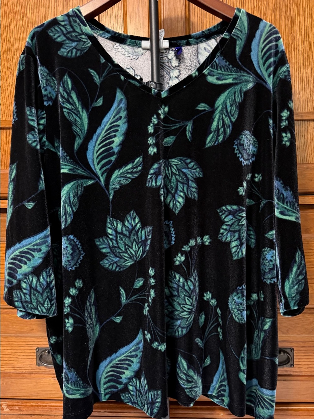 Catherines Petite Velvet V-Neck Tunic Floral Velour Cozy Stretch 3/4 Sleeve Chic